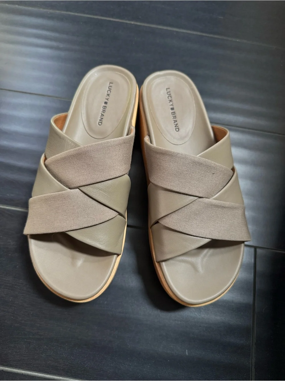 Lucky Brand Women's Taupe Platform Slide Sandals size 8